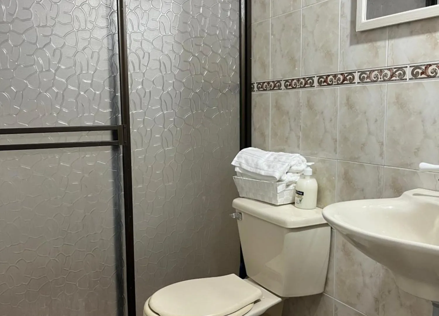 Comodo Y Hermoso Apartamento Medellín Daire